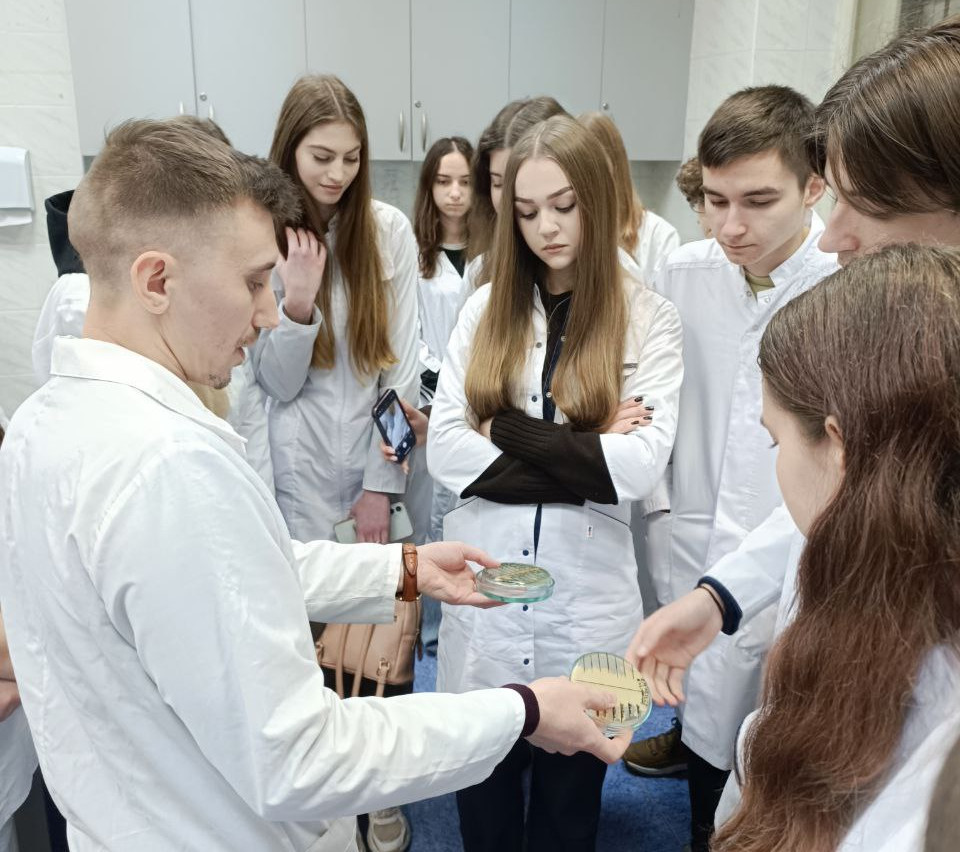 title_691e2de73a3f94087341741763585511