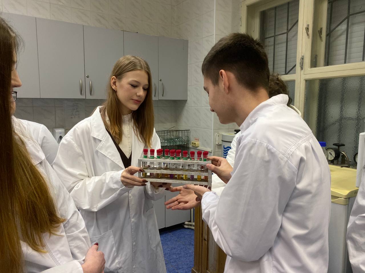 title_691e2de73a40a2326421011763585511