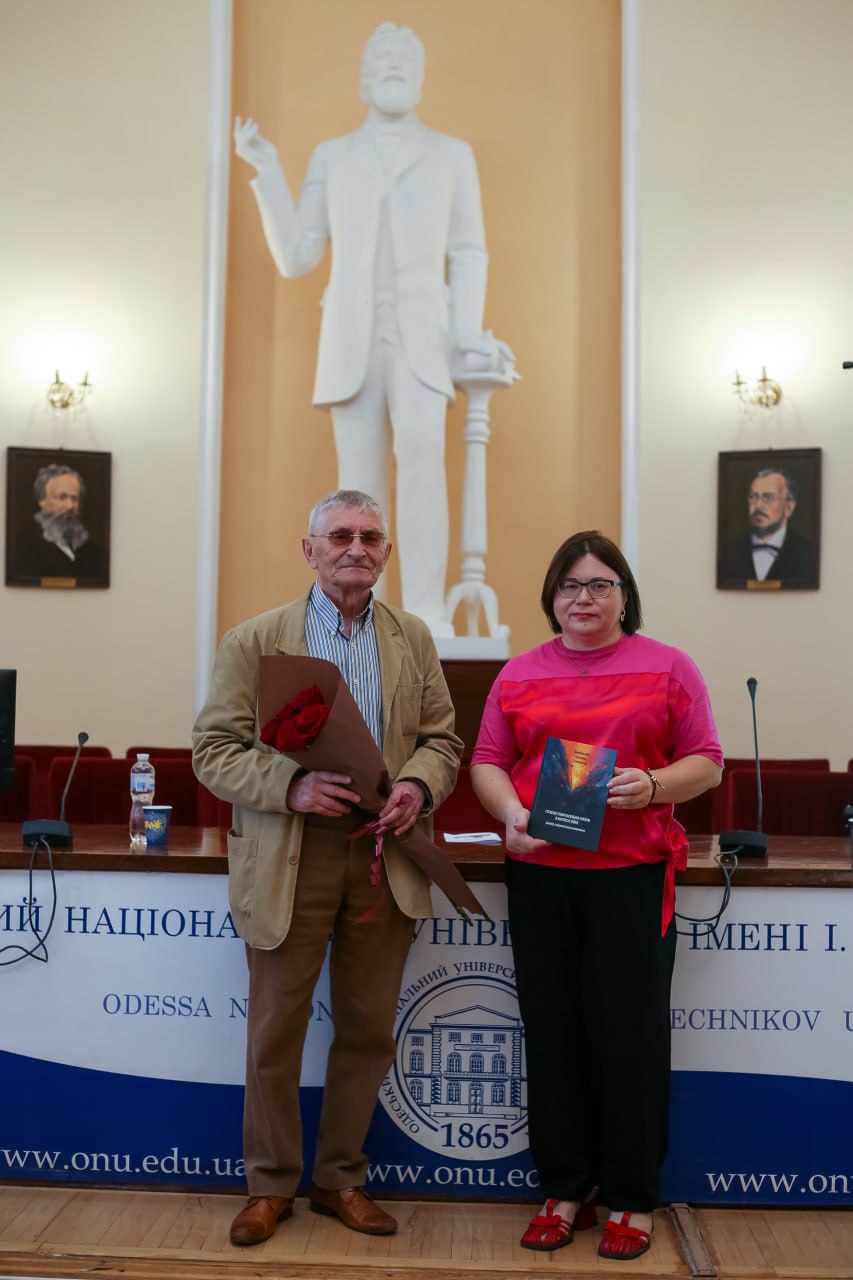 title_69b2d7d39b5eb5341407061773328339