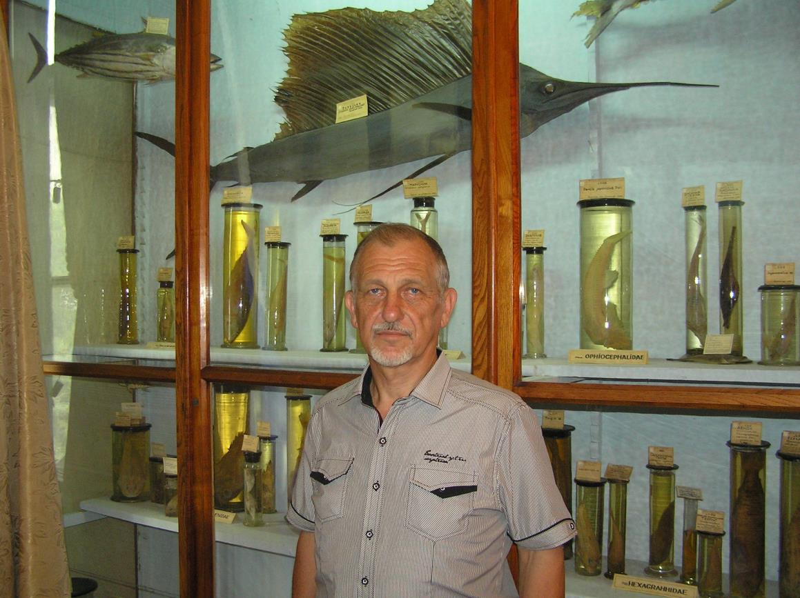 Директор Зоологічного музею д. б. н. Лобков Володимир Олексійович